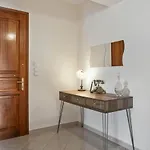 Apartment Lefkes *